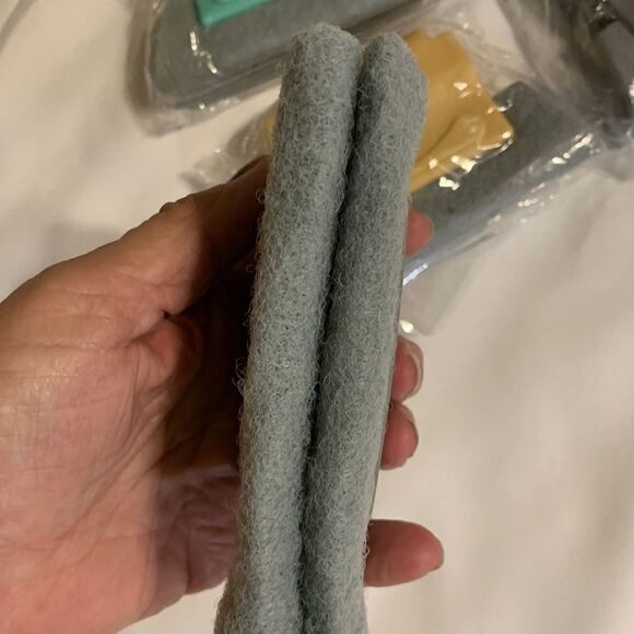 Cleaning tools. For tight spaces such as window sills and corners - Picture 2 of 3